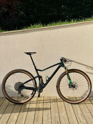Gebrauchtes Scott SPARK ULTIMATE 900 2018 Mountainbike, Schwarz — Bild 2 von 5