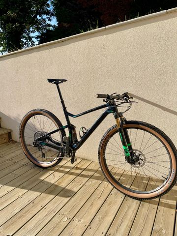 Gebrauchtes Scott SPARK ULTIMATE 900 2018 Mountainbike, Schwarz — Bild 1 von 5