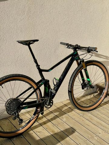 Gebrauchtes Scott SPARK ULTIMATE 900 2018 Mountainbike, Schwarz — Bild 3 von 5