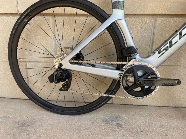 Used Scott Foil RC 30 2024 2024 Road & Gravel, White — image 3 of 4