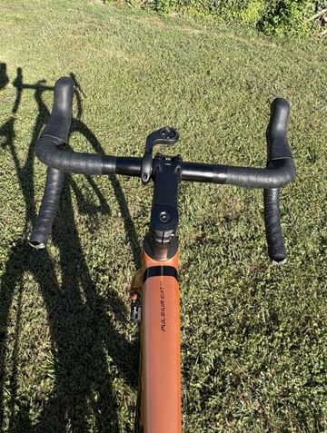 Used Lapierre Pulsium 5.0 2024 2024 Road & Gravel, Orange — image 4 of 4