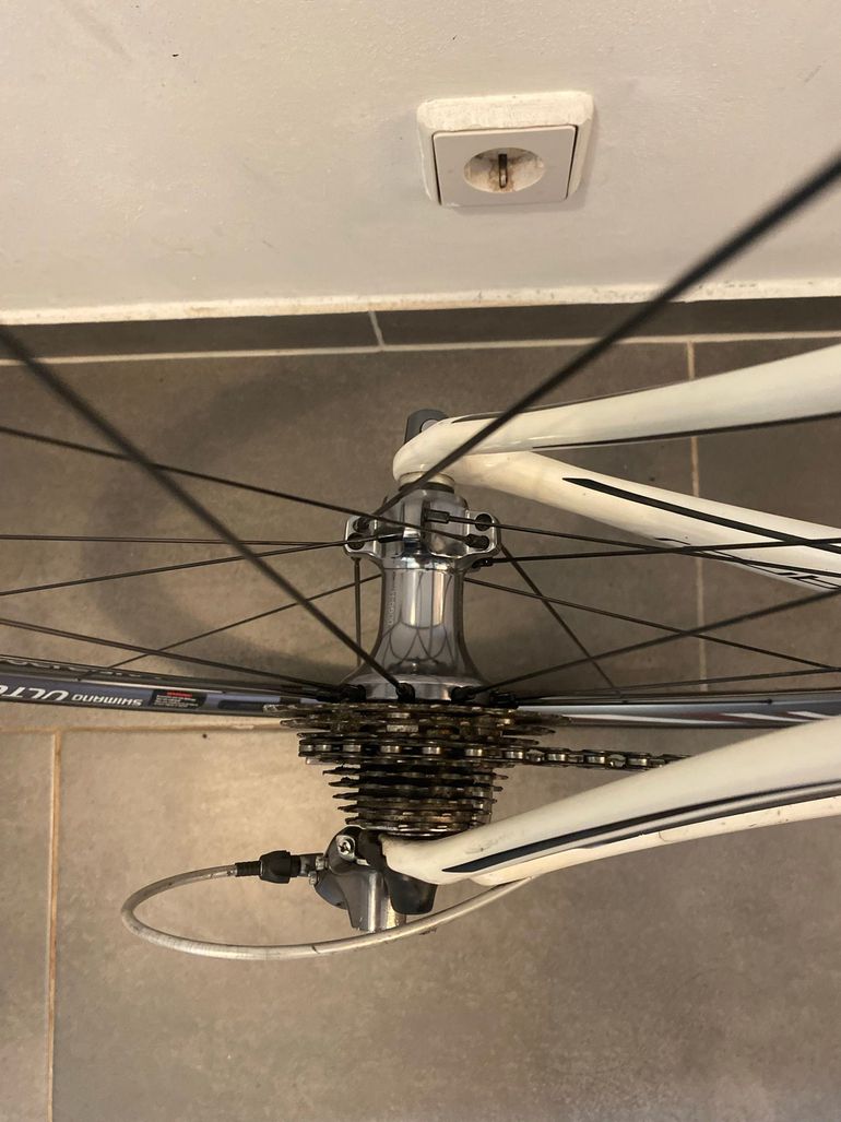 Used Specialized Roubaix SL4 Expert 2015 2015 Road & Gravel, Weiß — image 11 of 13