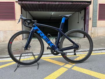 Gebrauchtes Trek Madone SL 7 2022 2022 Road & Gravel, Blau — Bild 2 von 8