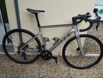 Scott, Addict 30 2024