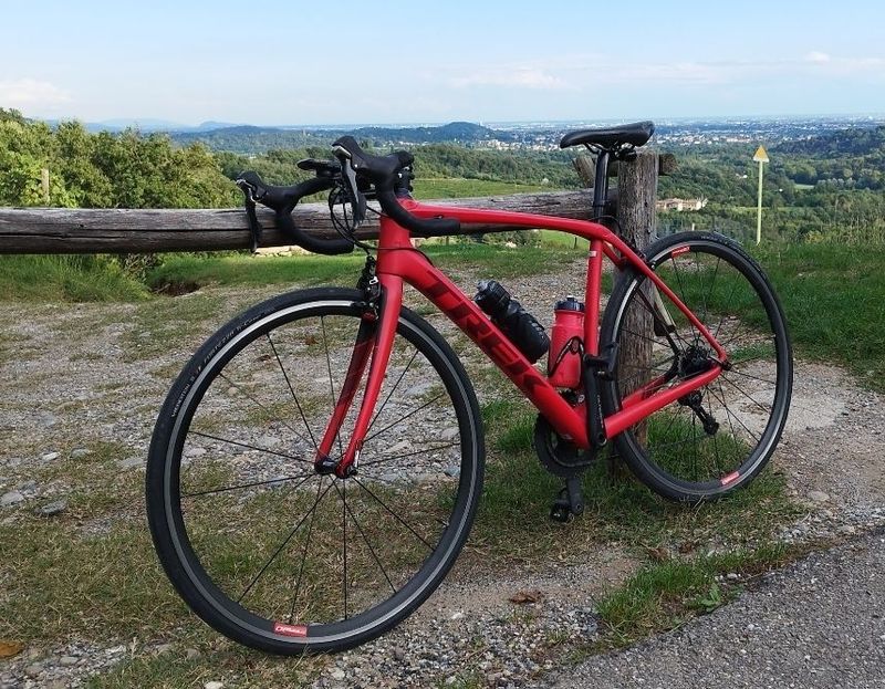 Used Trek Domane SL 6 Pro 2017 2017 Road & Gravel, Red — image 1 of 4