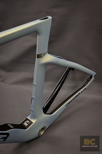 Used Pinarello Dogma F Frameset 2025 | Luxter Venice | 530 | NEW Frameset 2025 Road & Gravel, Blue — image 7 of 10