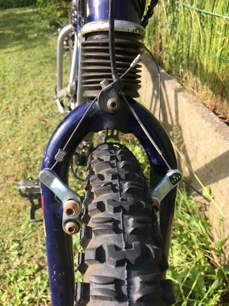 Used Cannondale Delta V 2000 1993 1993 Mountainbike, Blue, 26 — image 6 of 20