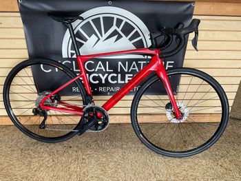 Used BMC Roadmachine Shimano 105 Di2 2018 Road & Gravel, Red — image 1 of 14