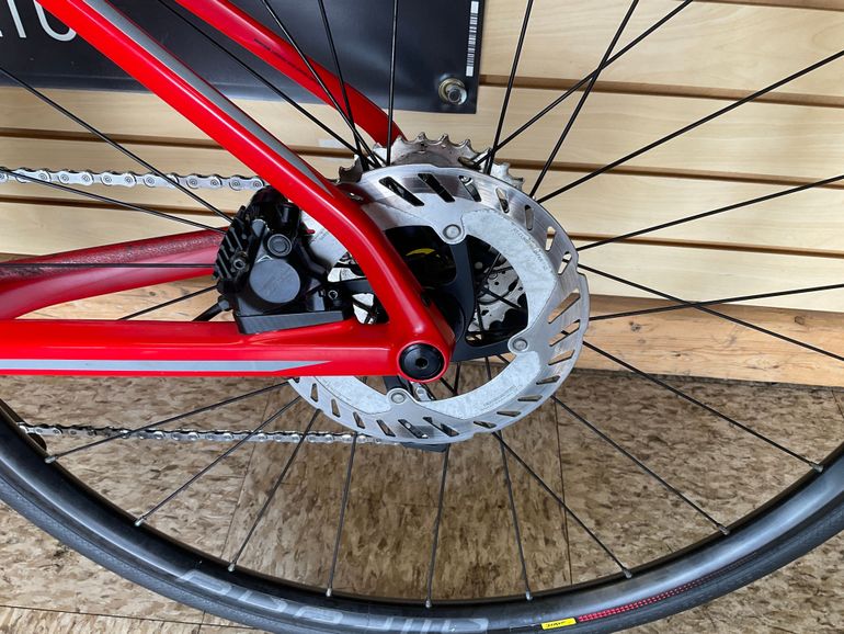 Used BMC Roadmachine Shimano 105 Di2 2018 Road & Gravel, Red — image 9 of 14
