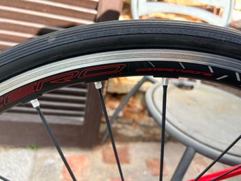 Used Specialized Men's Tarmac Expert 2018 2018 Road & Gravel — image 4 of 4