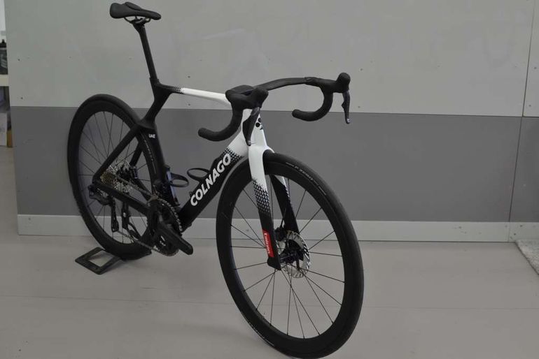 Used Colnago Y1RS Disc 2025 Tadej Pogacar 2026 Road & Gravel, Weiß — image 2 of 4