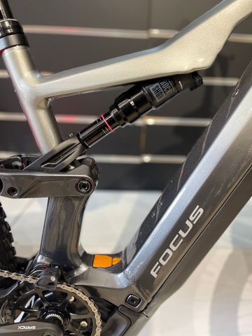 Brugt Focus THRON 6.8 ABS 2025 Mountainbike — billede 5 af 12