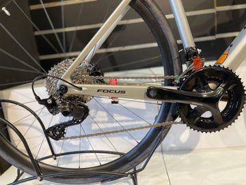 Focus PARALANE 8.7 2025 Road & Gravel usato, Bianco — immagine 2 di 6