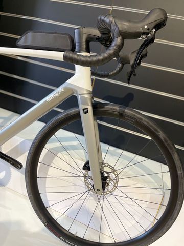 Focus PARALANE 8.7 2025 Road & Gravel usato, Bianco — immagine 3 di 6
