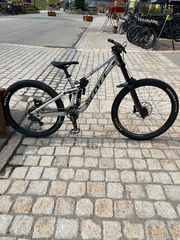 Gebrauchtes Scott Gambler 20 2025 Mountainbike, Hellgrau — Bild 1 von 4