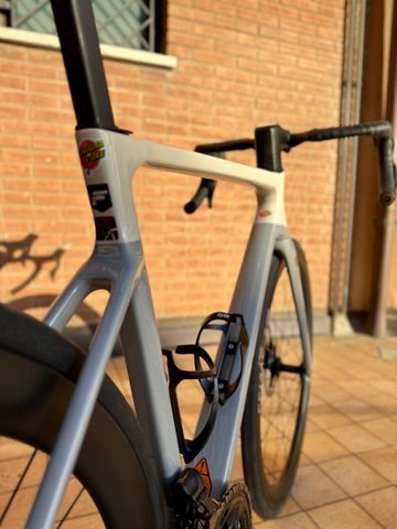 Brugt Focus IZALCO MAX 9.8 2024 2024 Road & Gravel — billede 4 af 5