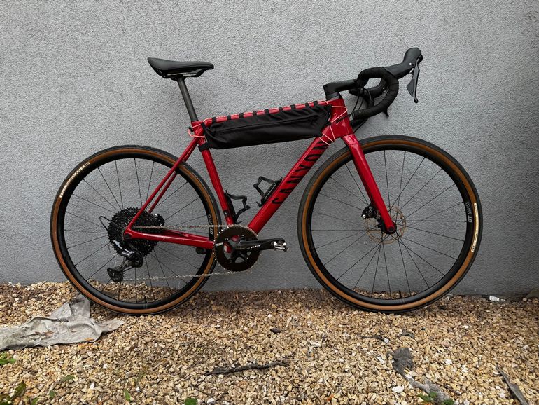 Gebrauchtes Canyon Ultimate CF SL 7 Disc 2022 2022 Road & Gravel, Rot — Bild 2 von 5