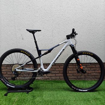 Used Orbea OIZ M21 2024 2024 Mountainbike, Blue, 29 — image 1 of 9