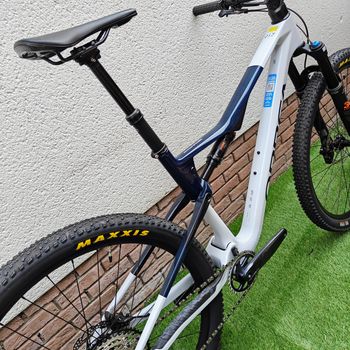 Used Orbea OIZ M21 2024 2024 Mountainbike, Blue, 29 — image 6 of 9
