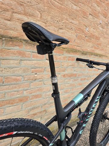Gebrauchtes Canyon LUX Sram Eagle Transmission XX SL 2024 Mountainbike, Schwarz — Bild 5 von 8