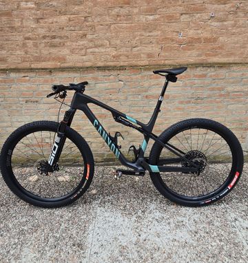 Gebrauchtes Canyon LUX Sram Eagle Transmission XX SL 2024 Mountainbike, Schwarz — Bild 3 von 8