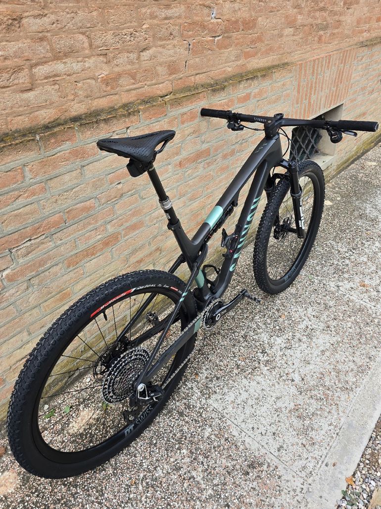 Gebrauchtes Canyon LUX Sram Eagle Transmission XX SL 2024 Mountainbike, Schwarz — Bild 2 von 8