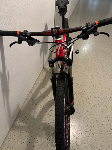 Used Specialized Epic Comp 29 2012 2012 Mountainbike, Red, 29 — image 4 of 5