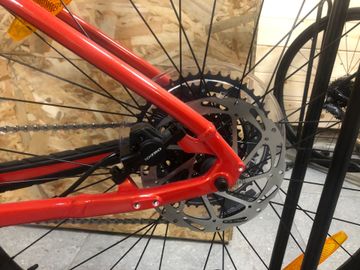 Used Trek Marlin 6 Gen 3 2025 2025 Mountainbike, Red, 27.5, 29 — image 7 of 7
