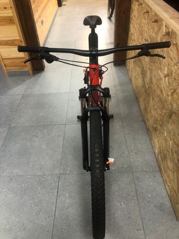 Used Trek Marlin 6 Gen 3 2025 2025 Mountainbike, Red, 27.5, 29 — image 4 of 7