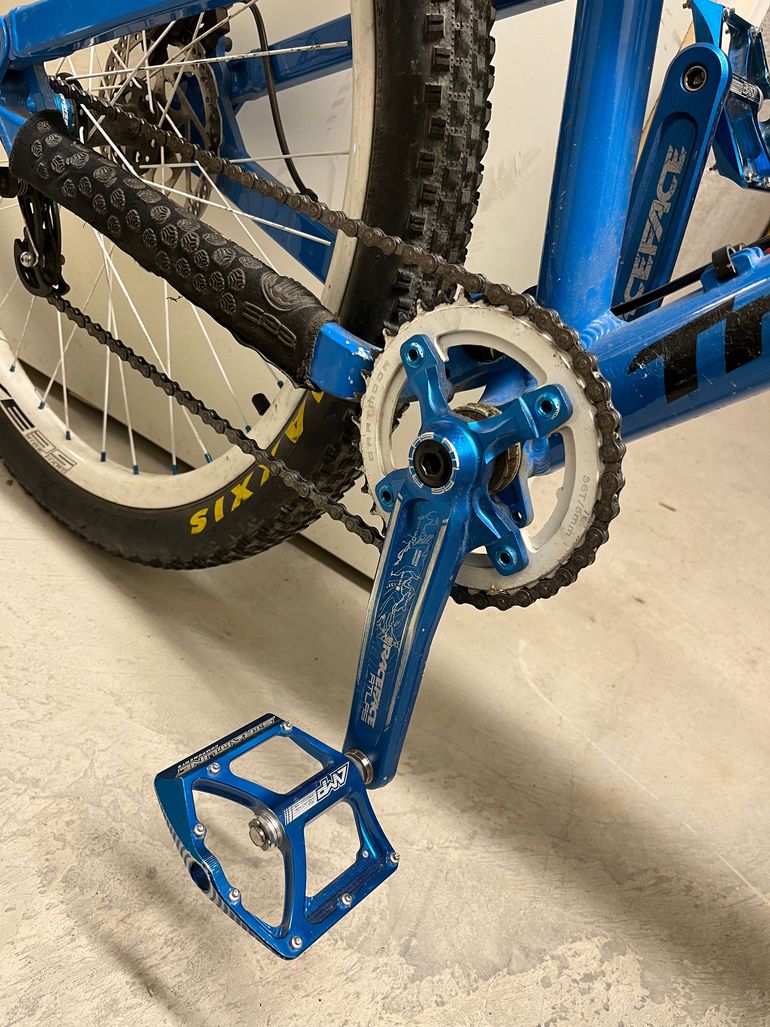 Brugt Transition Double Slopestyle Dirt 2017 Mountainbike — billede 6 af 7