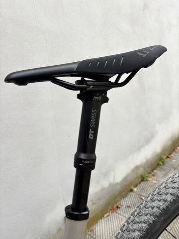 BMC Twostroke 01 ONE 2021 2021 Mountainbike usato, Grigio chiaro — immagine 5 di 6