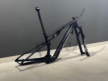 Gebrauchtes Specialized S-Works Epic 8 Frameset Frameset 2024 Mountainbike, Schwarz — Bild 2 von 7