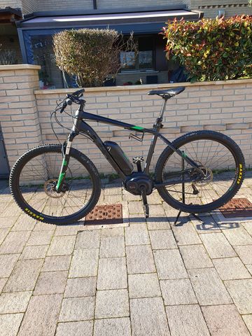 Used Trek Powerfly 4 2018 2018 Mountainbike, Black, 29 — image 4 of 6
