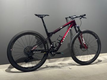 Brugt Specialized S-Works Epic World Cup 2024 Mountainbike — billede 2 af 9