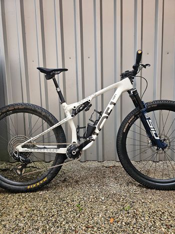 Used 1OF1 XC.01 2025 Mountainbike, White, 29 — image 1 of 4