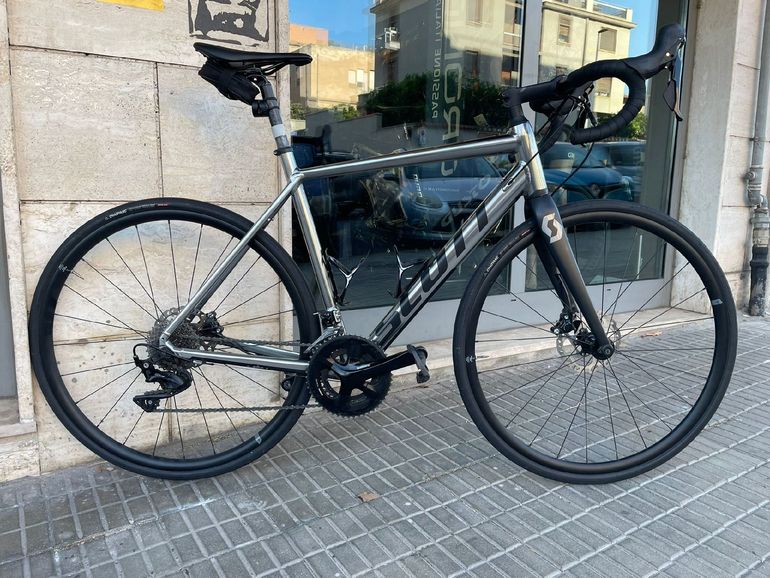 Used Scott Speedster 10 2021 2021 Road & Gravel, Light Gray — image 1 of 3