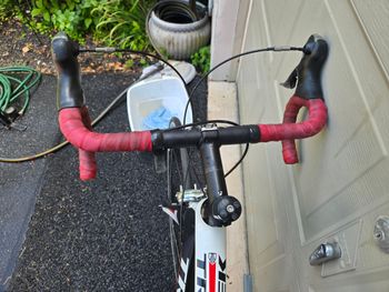 Used Trek Madone 4.7 H2 Compact 2014 2014 Road & Gravel, White — image 7 of 9