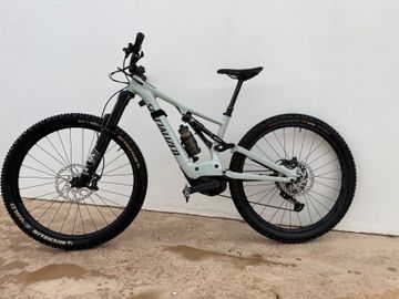 Used Specialized Turbo Levo Comp 2021 2021 Mountainbike, Light Gray, 29 — image 10 of 11