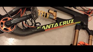 Santa Cruz Nomad Carbon CC XTR 2016 Mountainbike usato, Nero — immagine 4 di 4