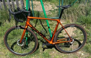 Used Giant TCR Advanced Disc 1 Pro Compact 2022 2022 Road & Gravel, Orange — image 2 of 4