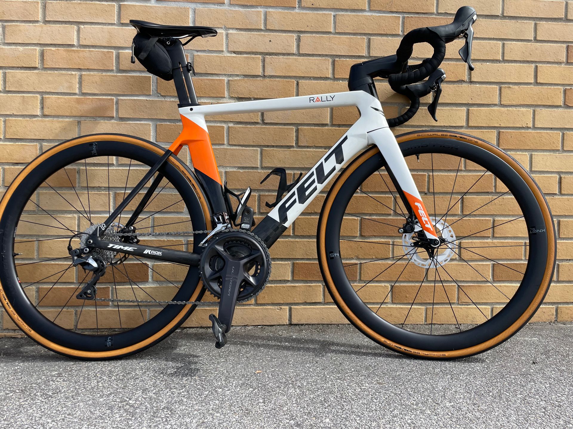 Felt AR1 Rally Cycling 2020