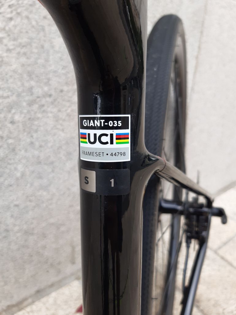 Used Giant Advanced 1 2024 Road & Gravel, Black — image 2 of 7
