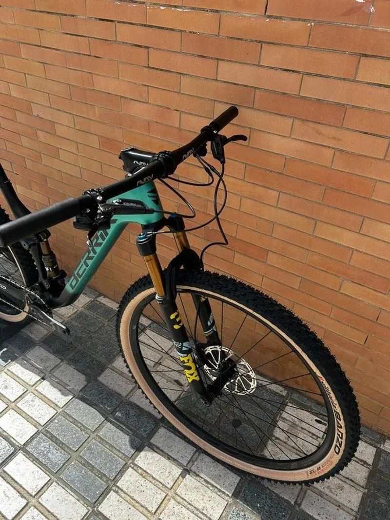 Used Berria Mako‎. SRAM GX Eagle AXS 2022 Mountainbike, Green — image 7 of 7