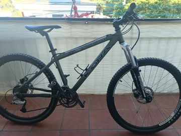 Kona Cinder cone Shimano Deore 2005 Mountainbike usato, Verde — immagine 1 di 3