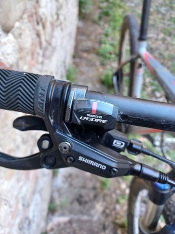 Used Giant Xtc Shimano Deore LX 2010 Mountainbike, Light Gray — image 10 of 12