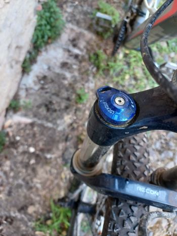 Used Giant Xtc Shimano Deore LX 2010 Mountainbike, Light Gray — image 6 of 12