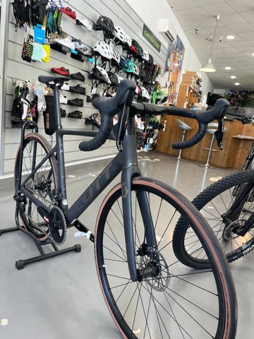 Brugt Scott Addict RC 30 2024 2024 Road & Gravel — billede 2 af 3
