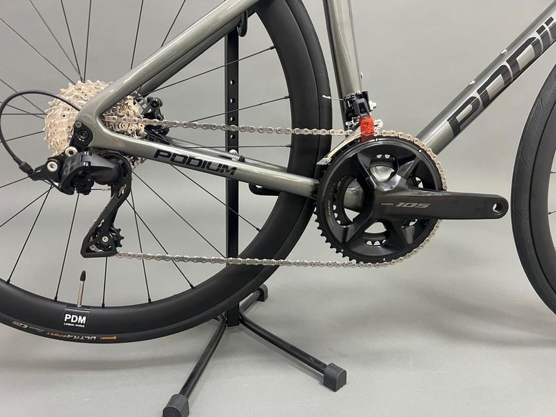 Tweedehands PODIUM Stelvio 2025 Road & Gravel — afbeelding 2 van 4