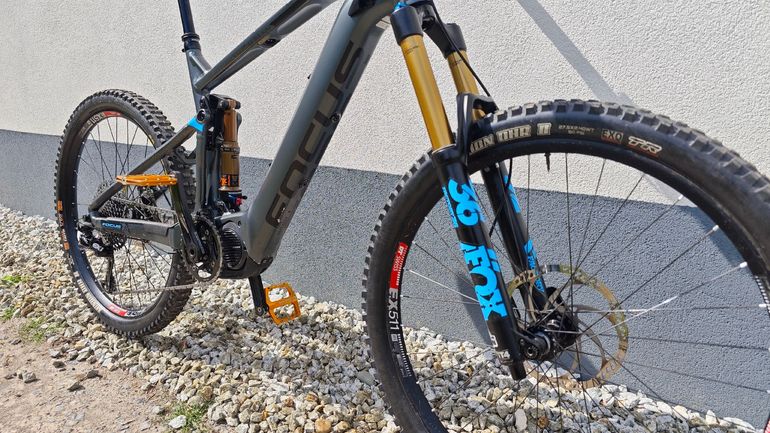 Used Focus SAM² Pro 2018 2018 Mountainbike, Light Gray, 27.5 — image 6 of 10