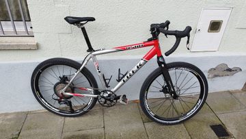 Used Trek 4500 Sensah SRX 2004 Road & Gravel, Light Gray — image 1 of 10